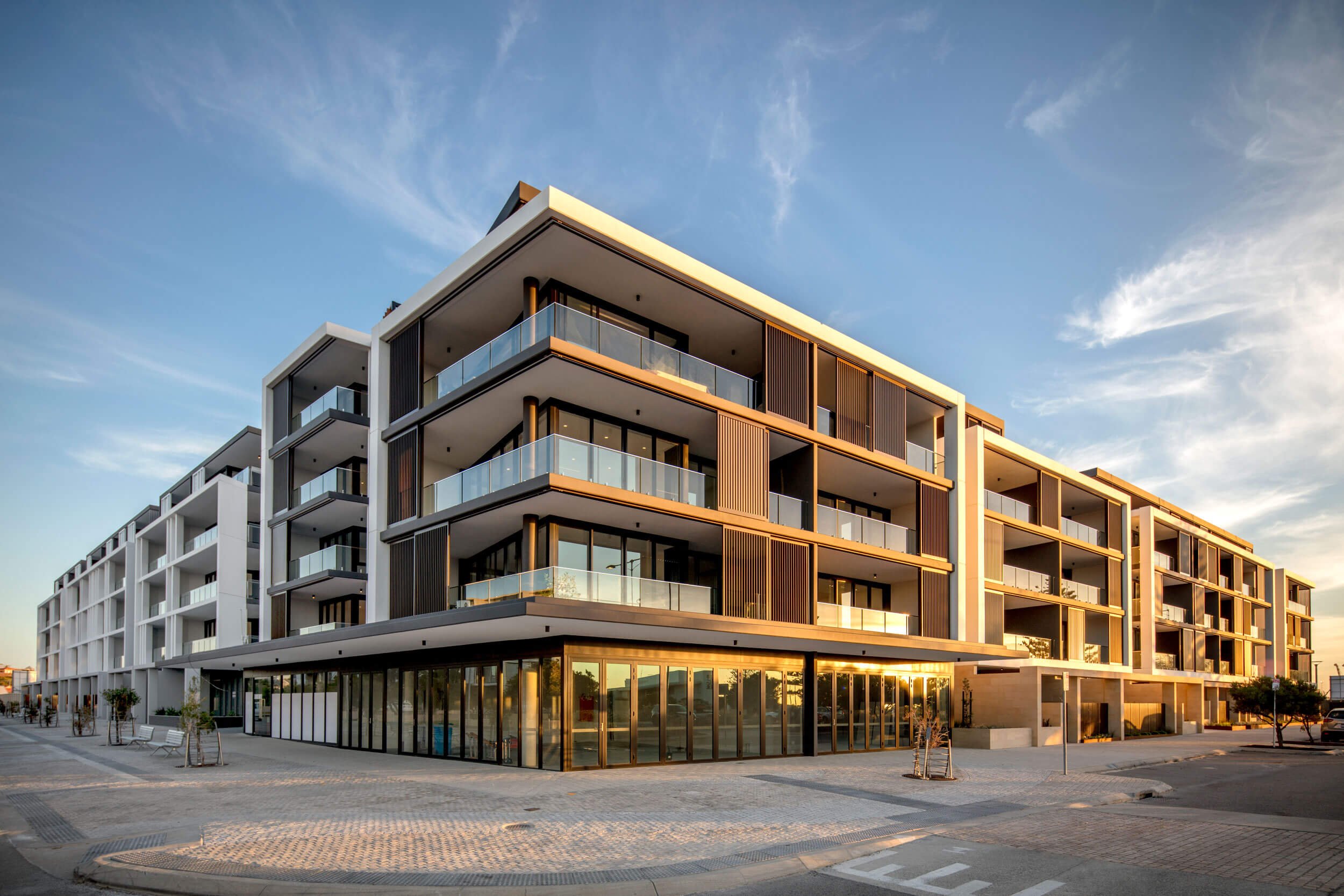 Latitude_Leighton_Beach_Fremantle_Strata_Painting_exterior